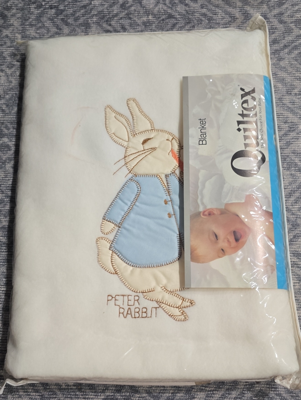 Quiltex Kids Blanket with Peter Rabbit Embroidery - White and Light Blue